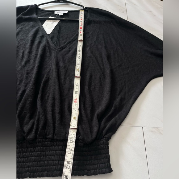 NWT Evereve Layla Black Lightweight Smocked Top size small - Picture 7 of 9